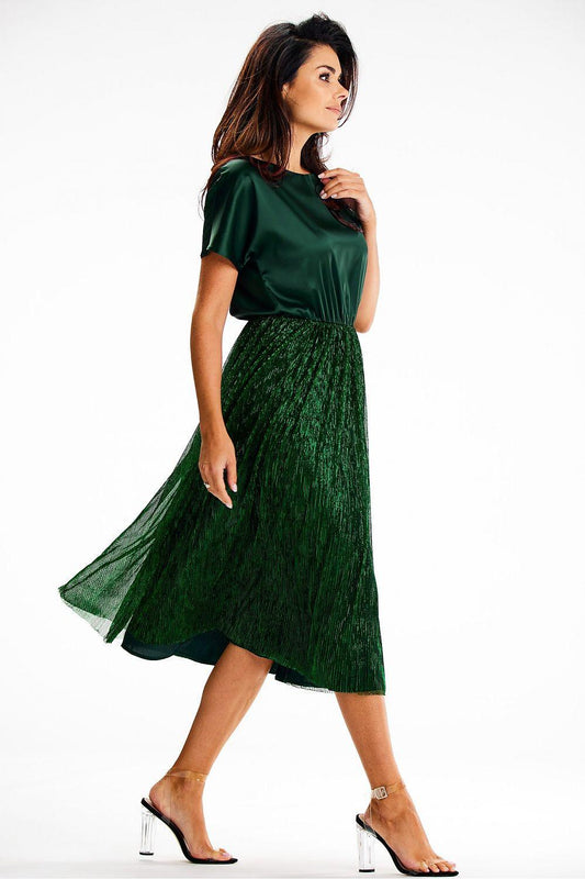 Dark green evening dress with short sleeves and pleated midi skirt, belted waist