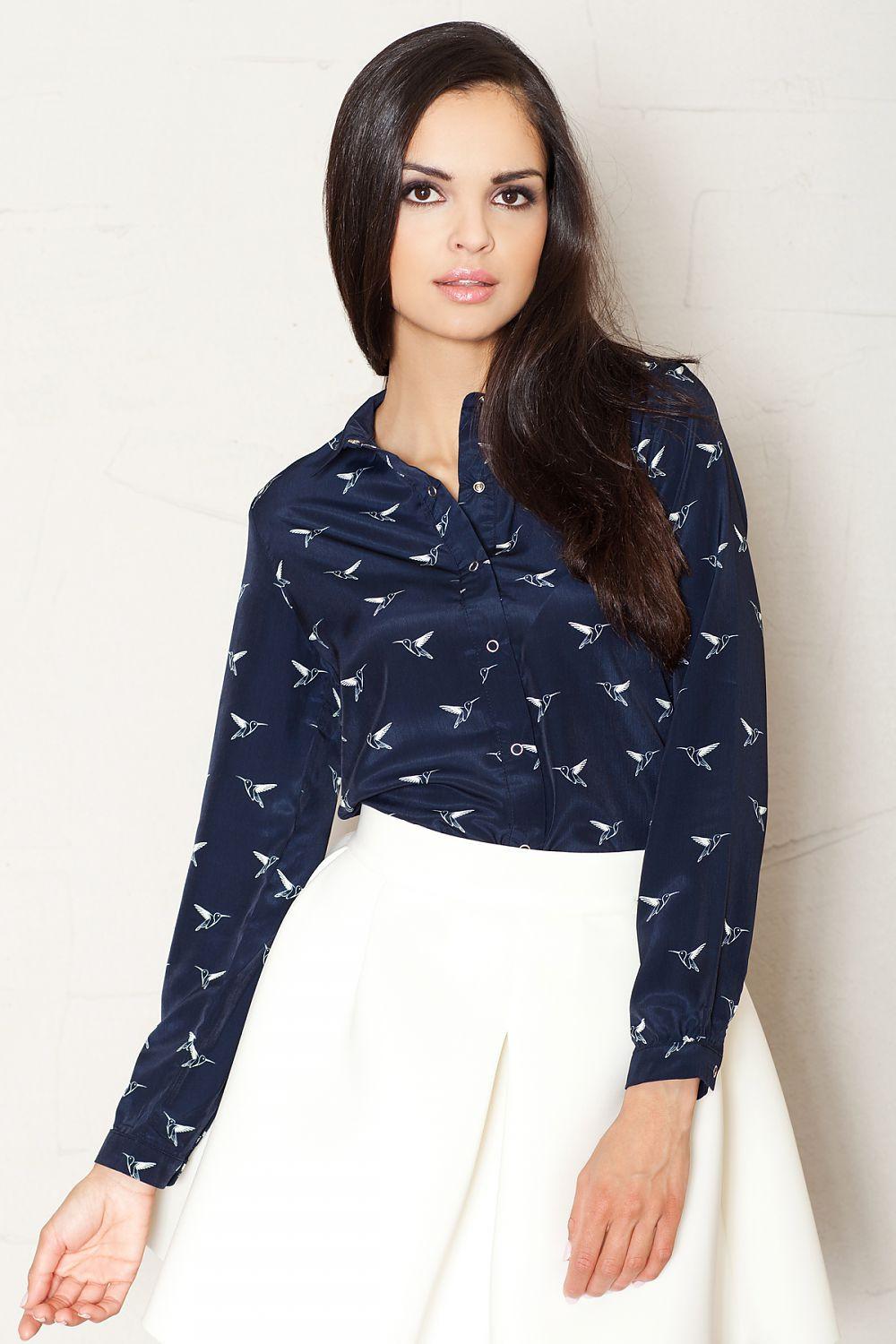 Long-sleeve shirt in dark blue with small white pattern, button-front collar
