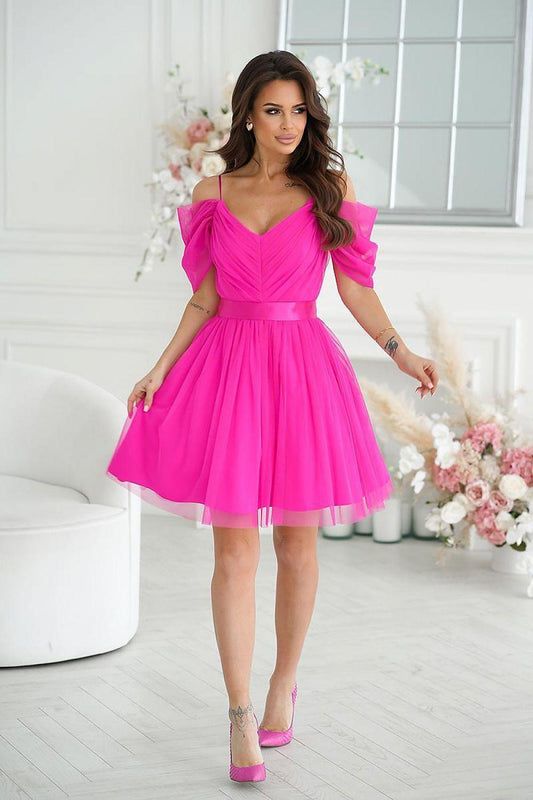 Fuchsia V-neck fit-and-flare evening dress with puff sleeves and tulle hem