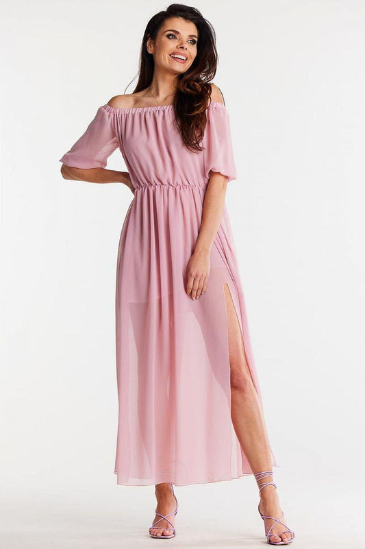 Pink off-shoulder daydress with elastic neckline, tiered skirt and side slit