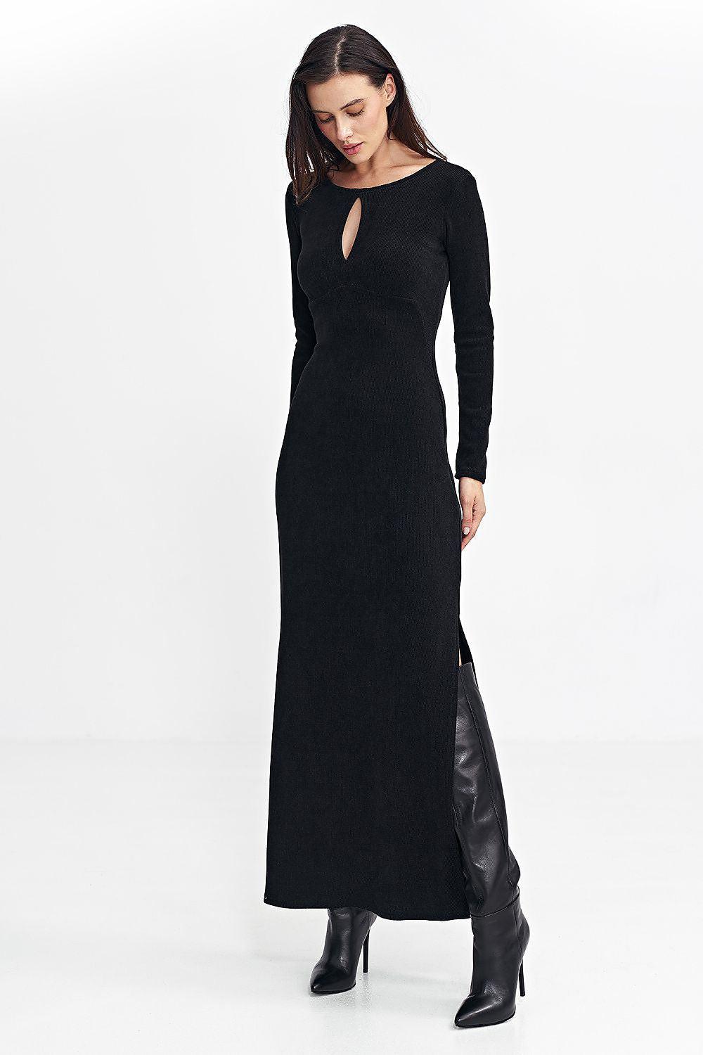 Nife daydress 200384 black with long sleeves, chest cutout, fitted maxi, side slit