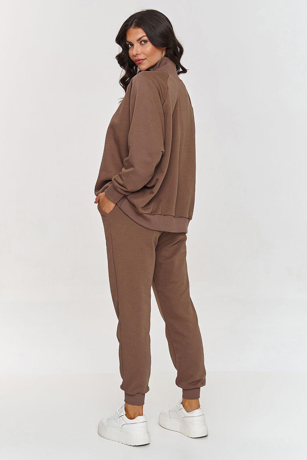 Brown hoodie and jogger tracksuit set with drop-shoulder sleeves and elastic waist