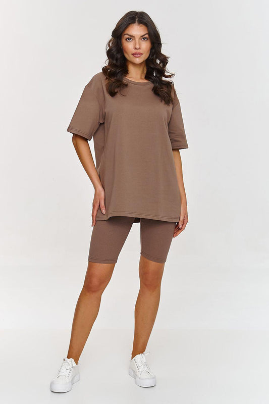 Brown short-sleeve tunic and biker shorts set with side slits and crew neck