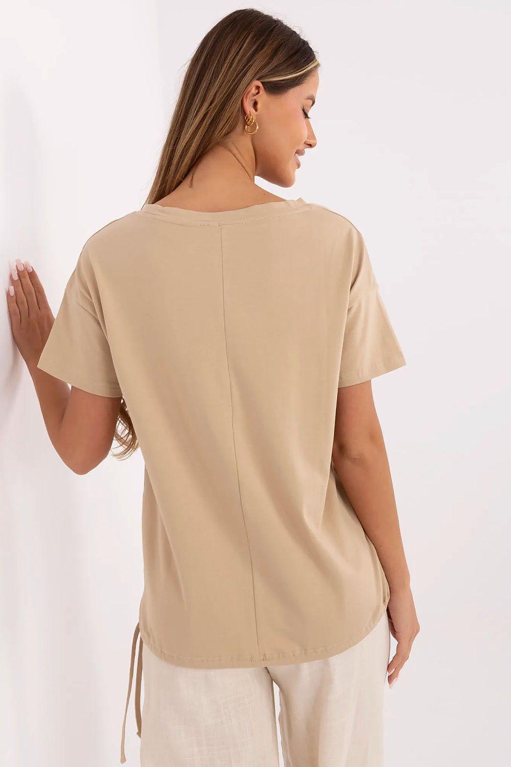 Beige short-sleeve T-shirt, plain back with drawstring hem