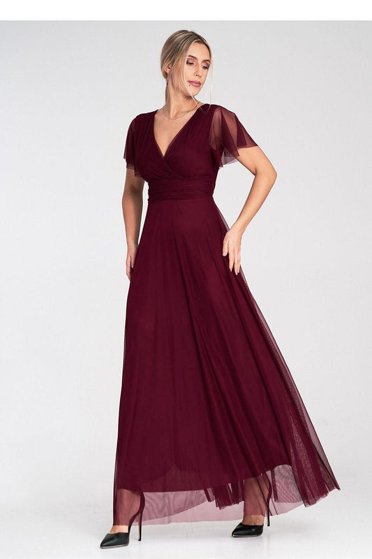 Figl long dress in dark burgundy: V-neck, short sleeves, pleated tulle hem.