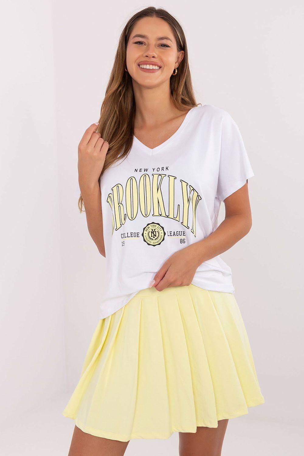 Girls' 2-piece set: white Brooklyn graphic T-shirt and yellow pleated mini skirt
