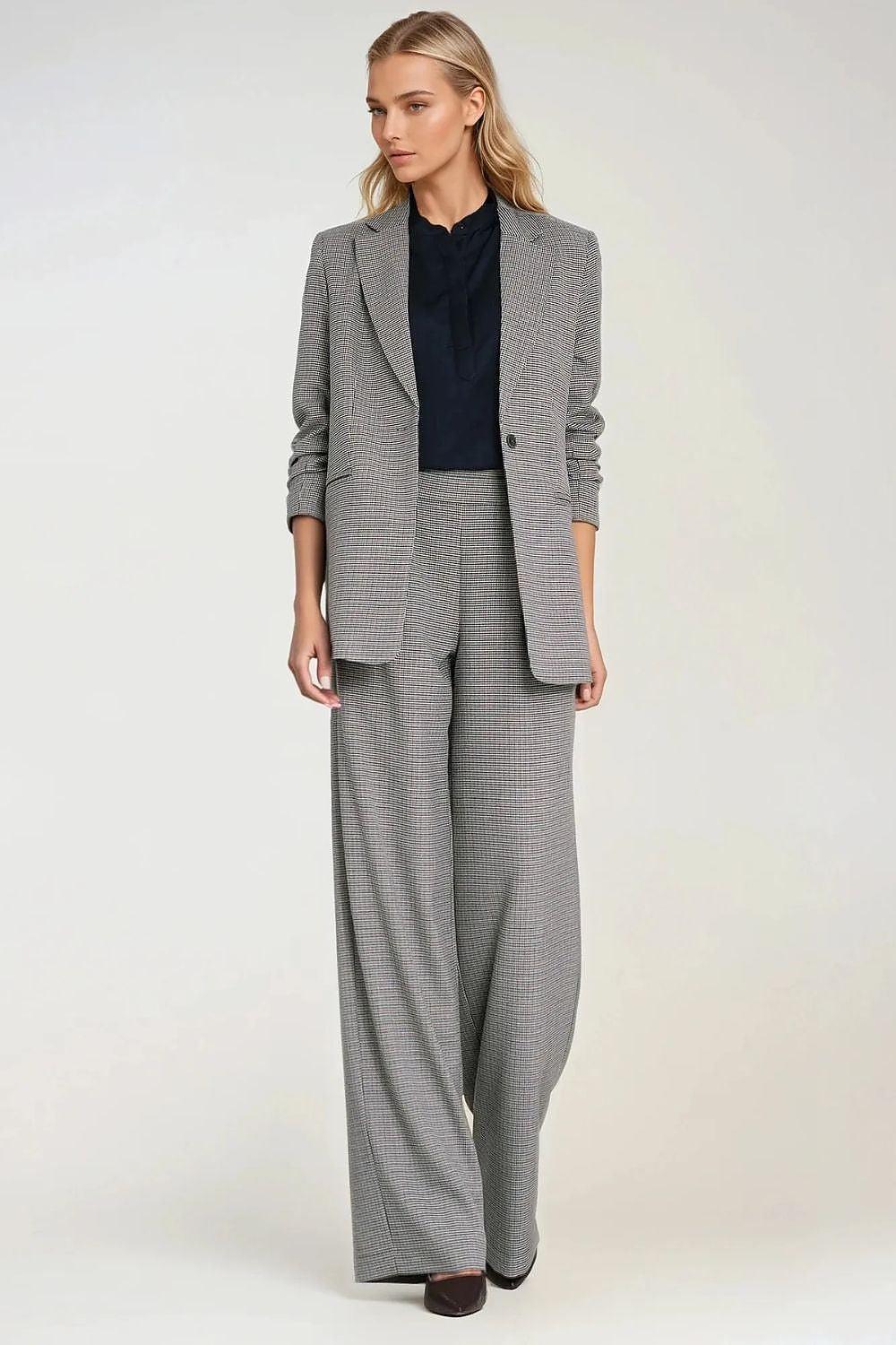 Women’s melange blazer, grey, notched lapel; long sleeves, front view.