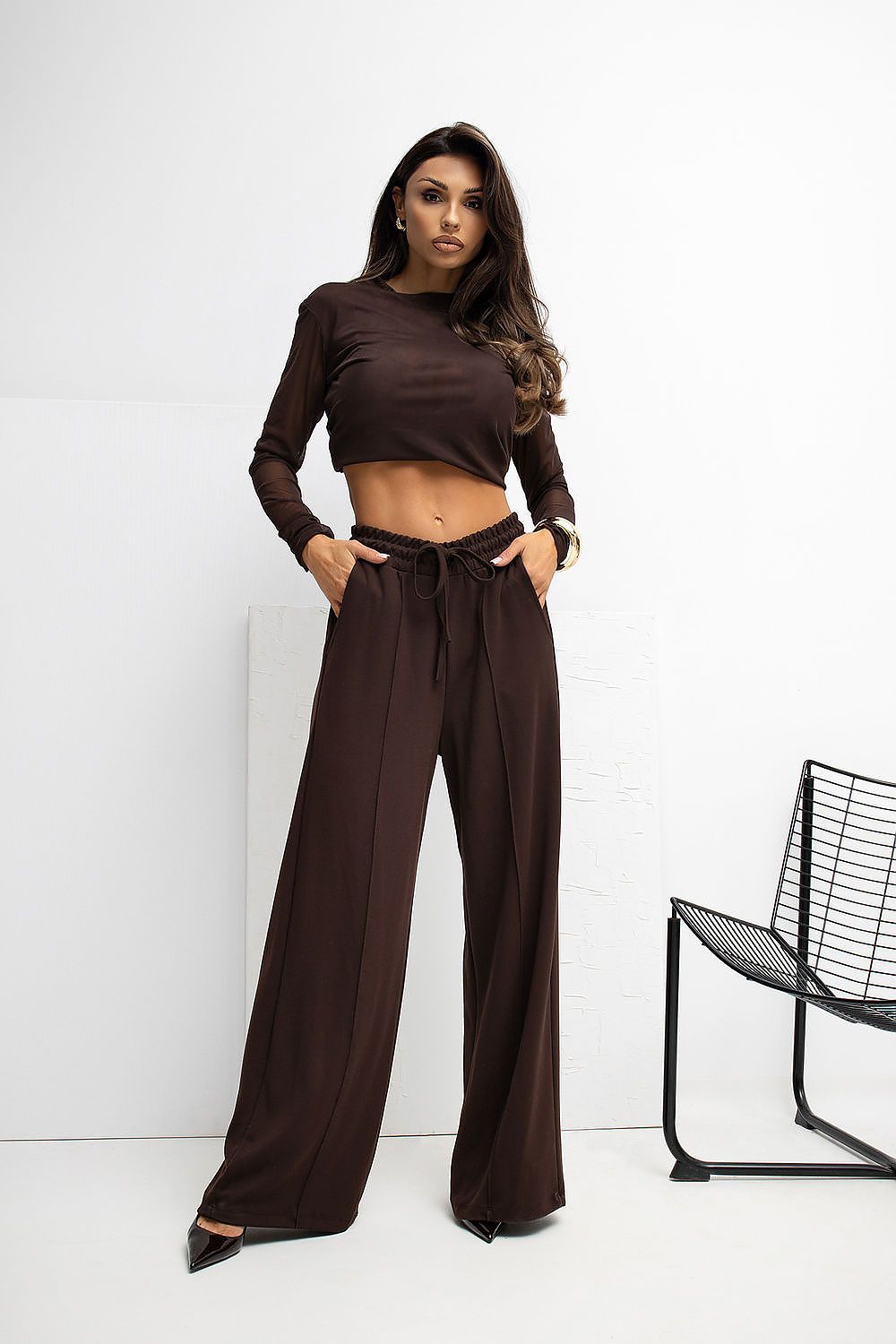 Brown high-waist palazzo sweatpants with drawstring and wide legs