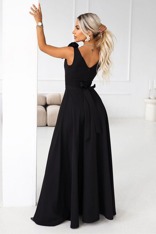 Black maxi dress with open back, V-neck and gathered waist