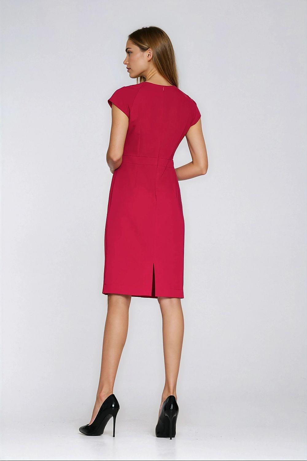 Red daydress back view, cap sleeves, round neckline, knee length with back vent
