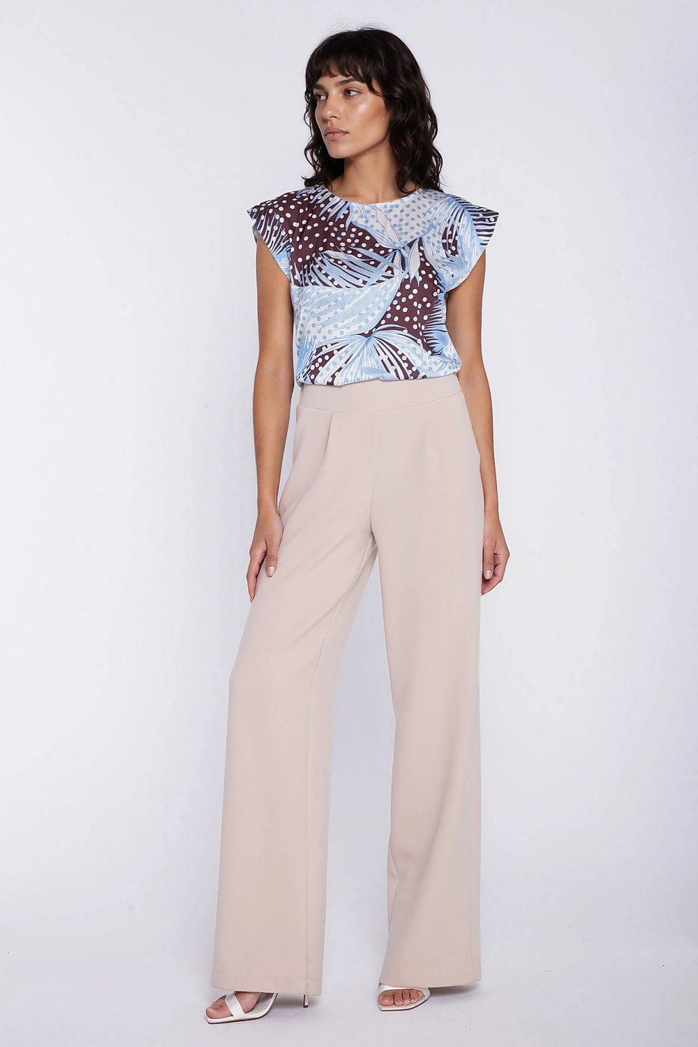 Women’s Nife trousers, light beige, wide-leg style with straight front crease