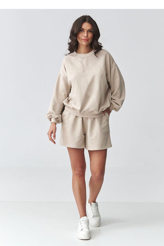 Beige sweatshirt and shorts set with crew neck top and elastic waist