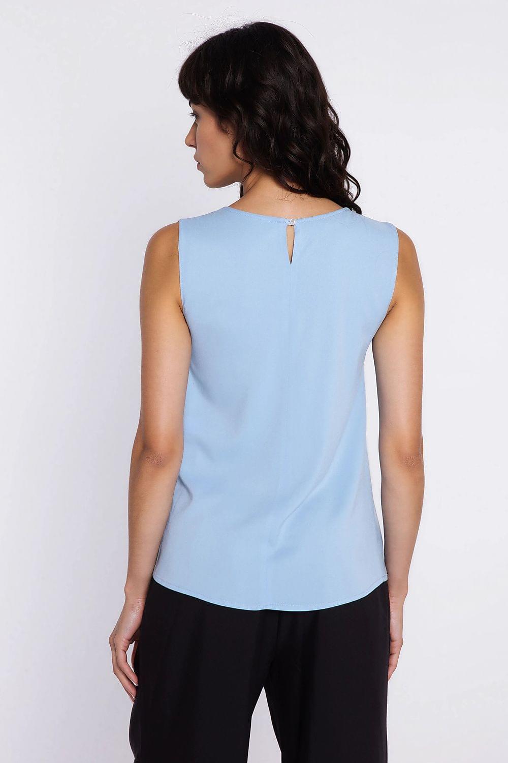 Nife sleeveless blouse, light blue, back view from the side with slit