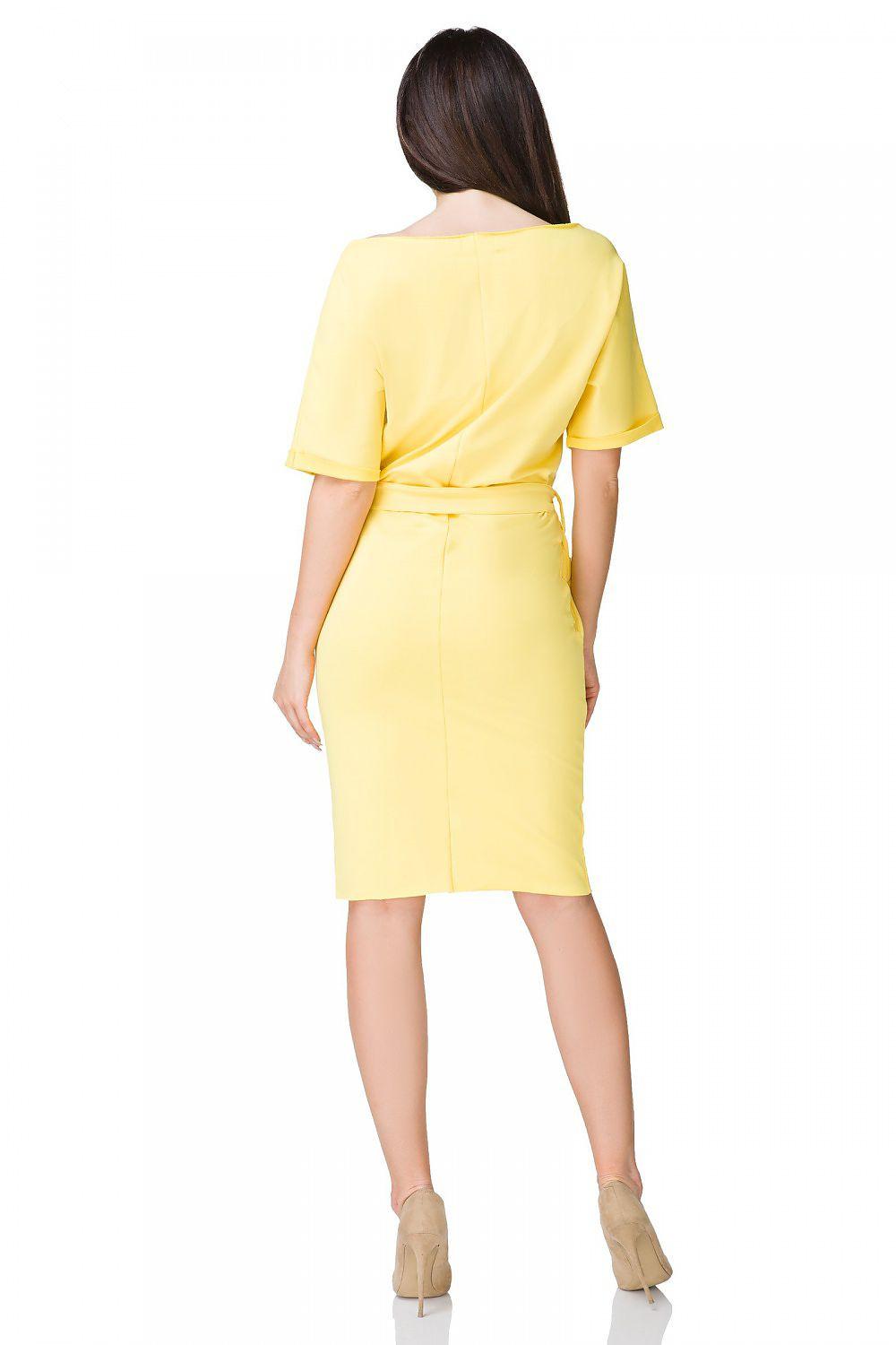 Yellow daydress back view, short sleeves, waist tie, midi length