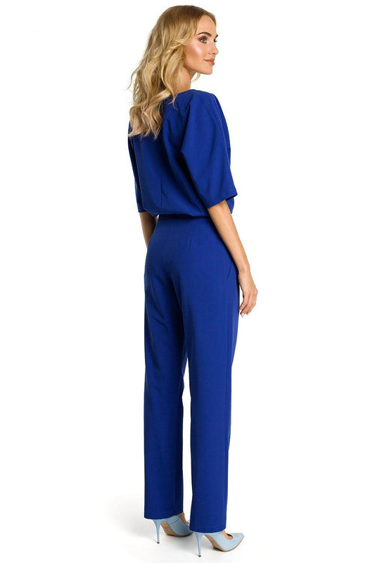 Blue V-neck short-sleeve blouse and tie-waist trousers, side view