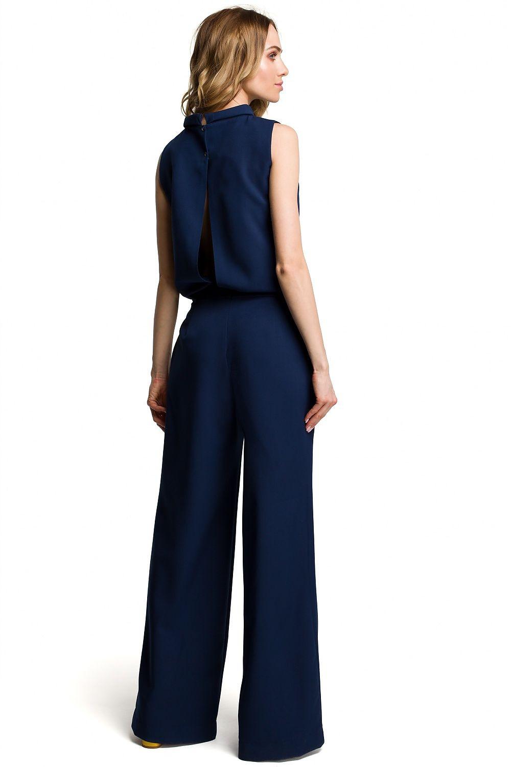 Navy blue sleeveless top and wide-leg pants two-piece suit, back view