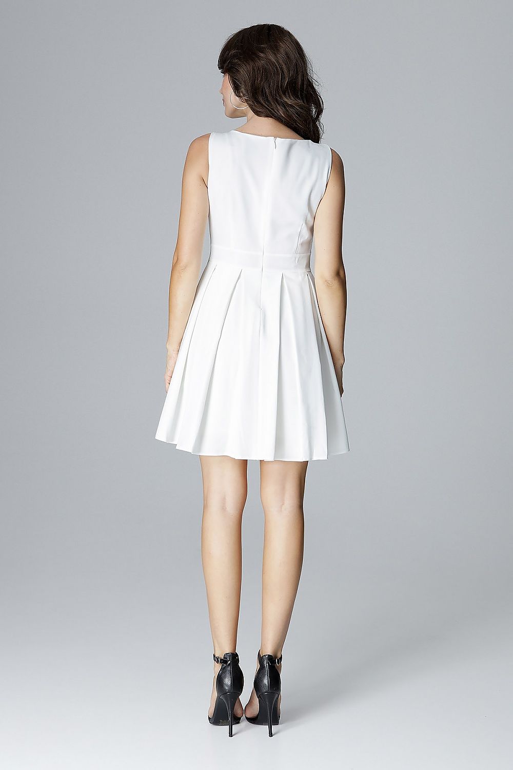 Lenitif cocktail dress, white sleeveless back view with pleated skirt