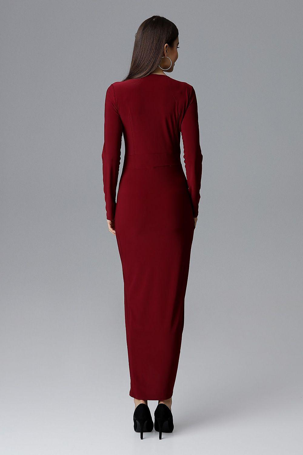 Red long dress with V-neck and long sleeves, slim back with center seam
