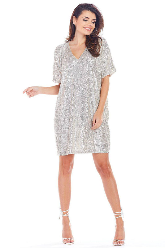 Light beige sequin V-neck evening dress, short sleeves, above-knee shift
