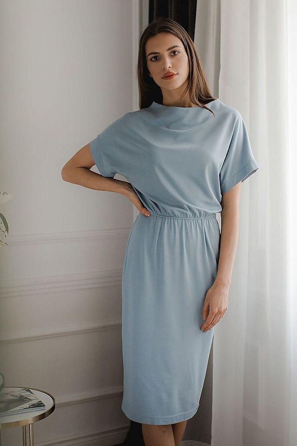 Blue daydress with short sleeves, crew neck, gathered waist, knee-length pencil skirt