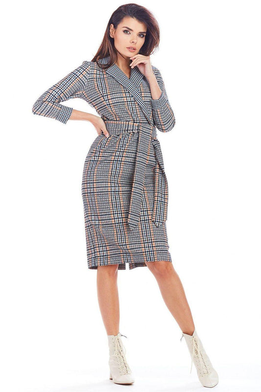 Awama daydress brown and navy plaid, long sleeves, buttoned front, belted midi