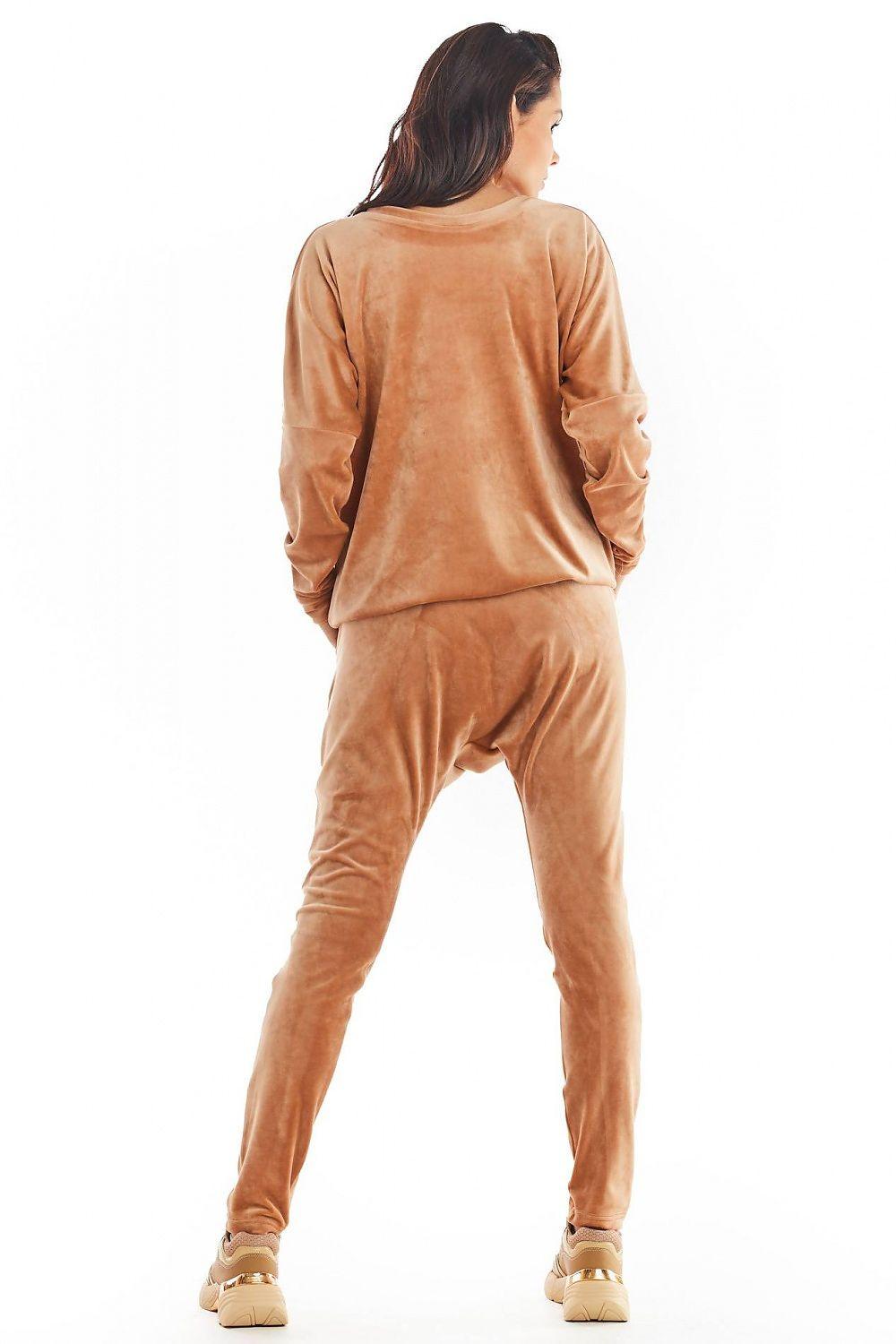 Awama velour tracksuit trousers in tan beige, elastic waist and tapered legs