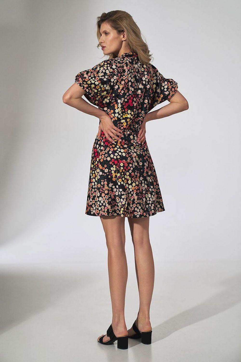 Floral daydress with V-neck and short puff sleeves, gathered waist, black multicolor print