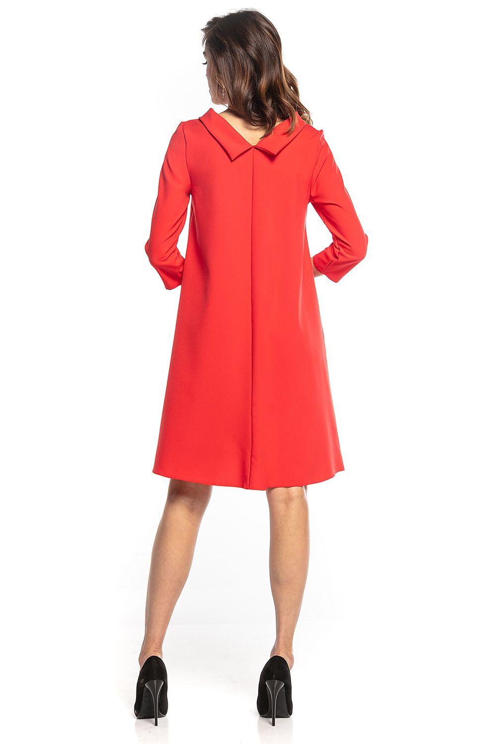 Red daydress with collar and three-quarter sleeves, A-line skirt, back view