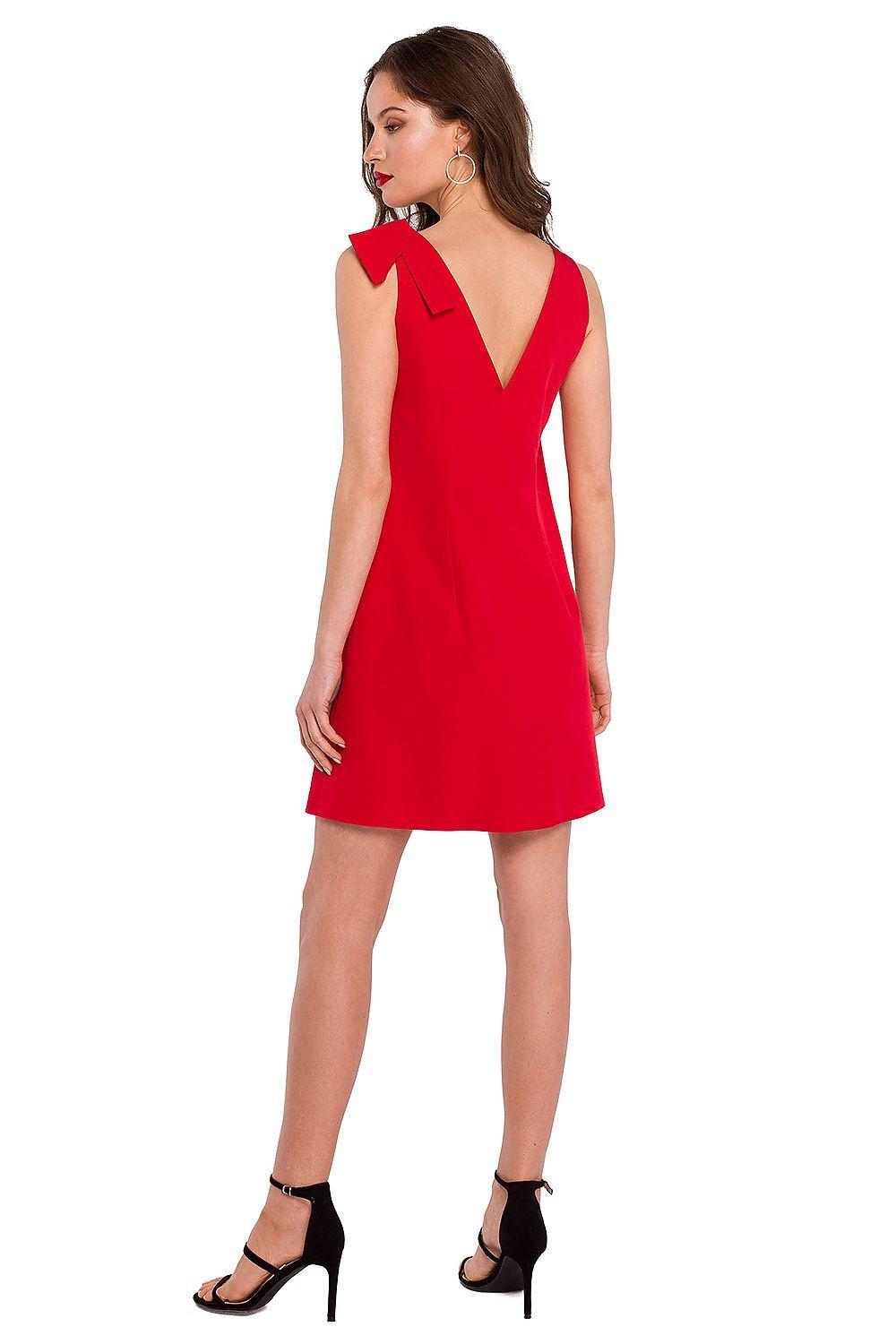 Red sleeveless daydress with open V-back and straight hem