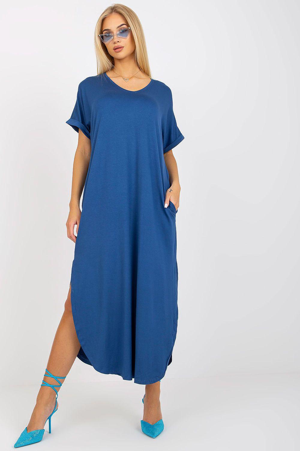 Blue day dress with short sleeves and round neckline, asymmetrical side slit
