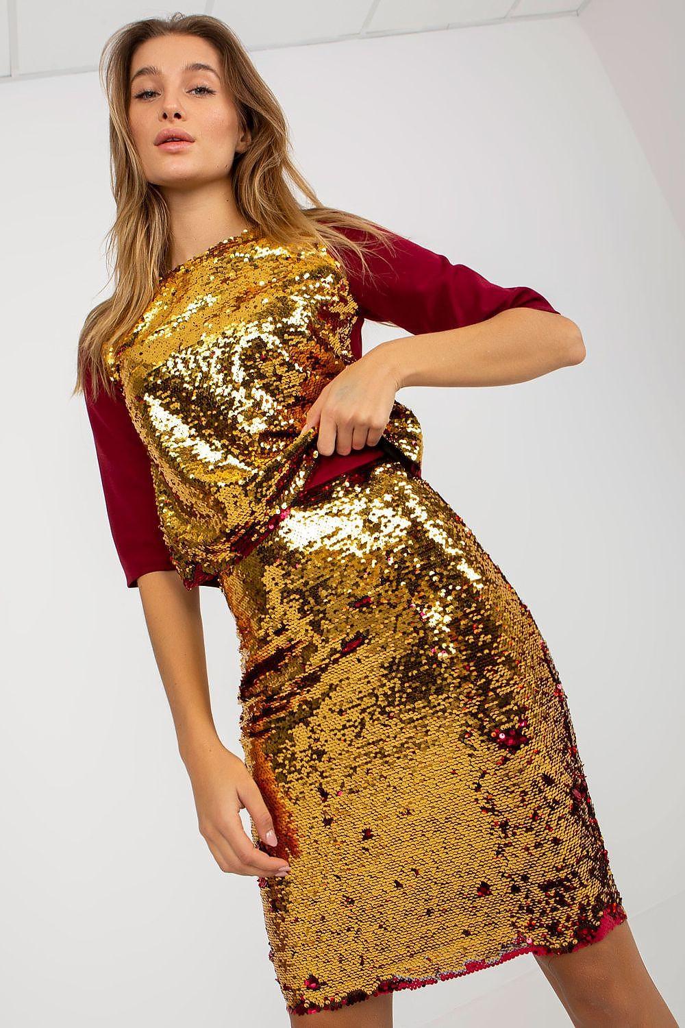 Gold sequin pencil skirt, straight silhouette with shimmering all-over sparkle