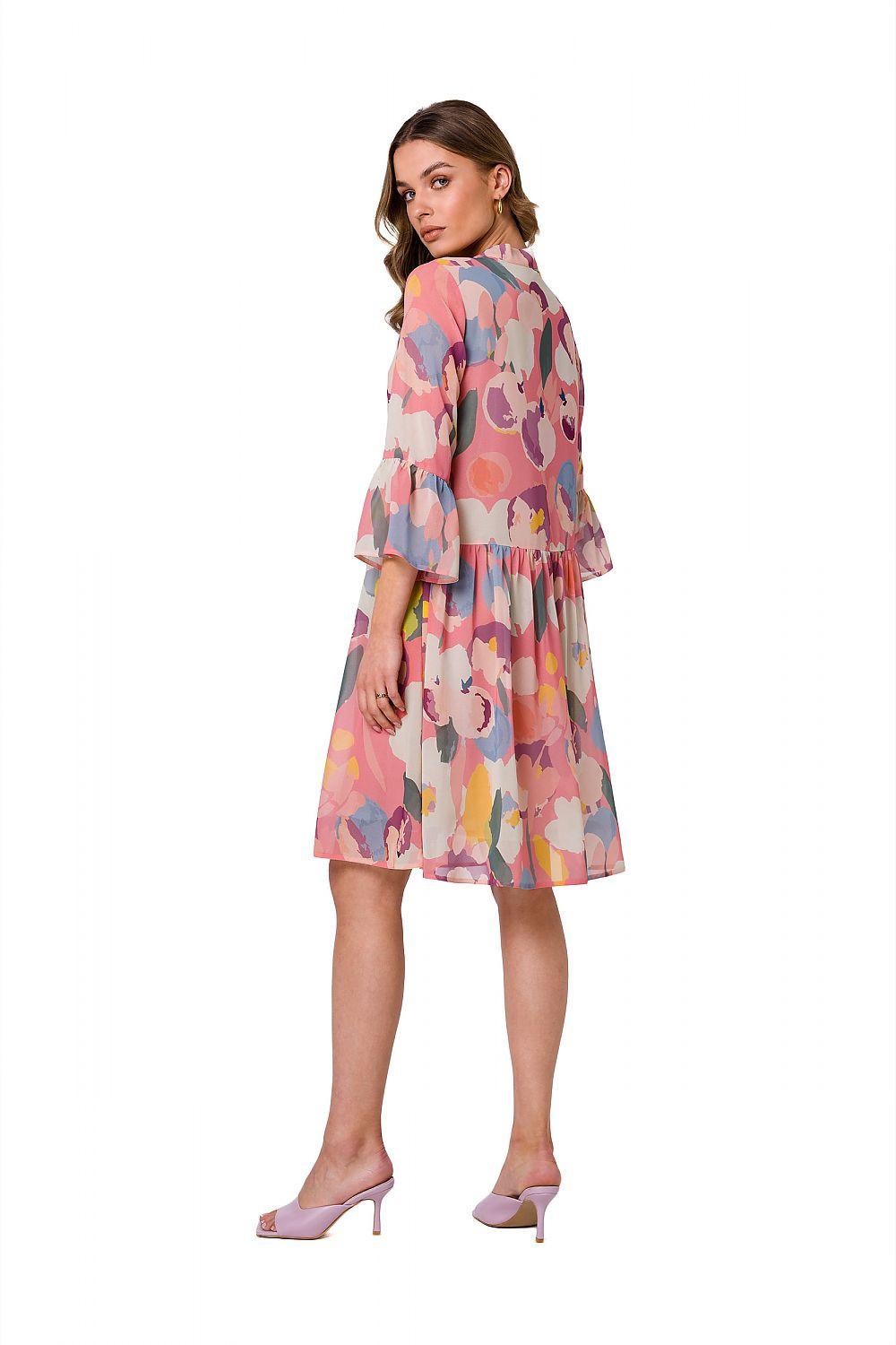 Multicolor patterned daydress with ruffle sleeves and tiered midi skirt