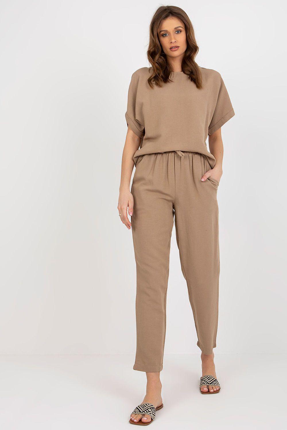 Rue Paris summer set in beige cotton-linen blend: short-sleeve top and pants