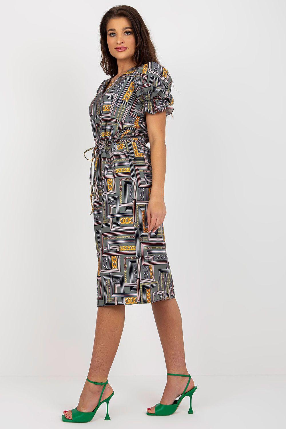 Geometric print daydress with puff sleeves and tie waist, multicolor gray with green accents