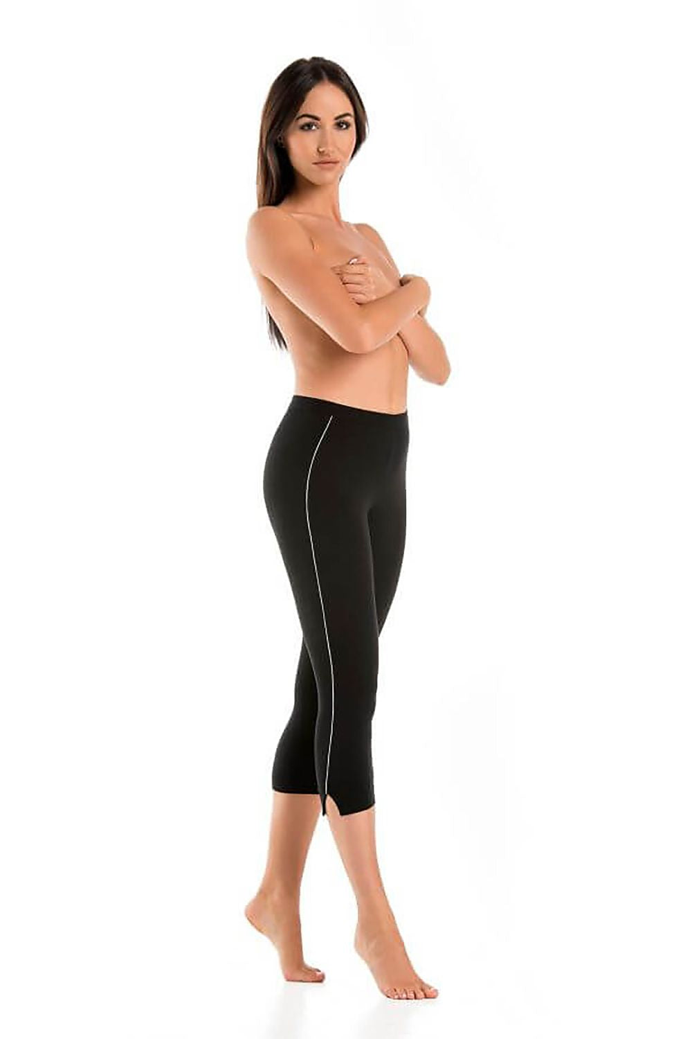 High-waist 3/4 black leggings
