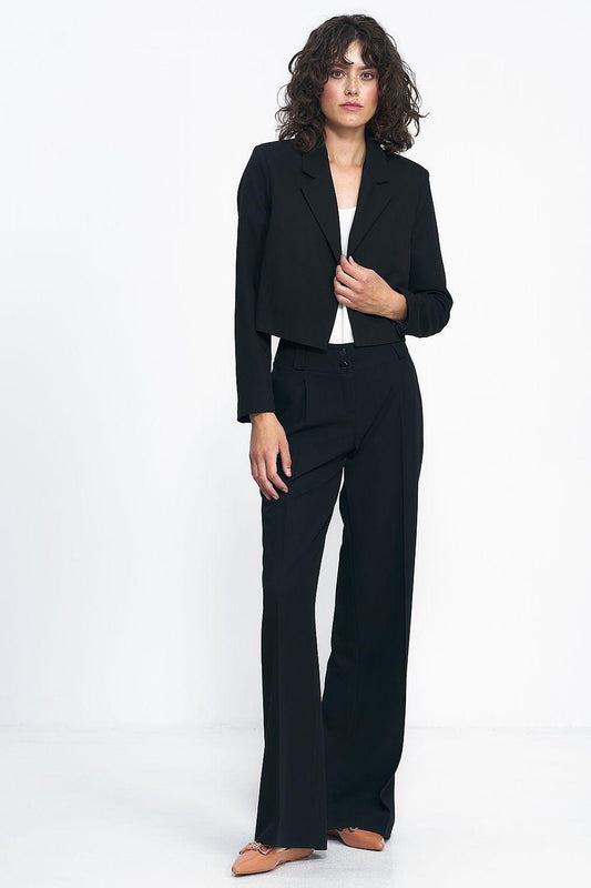 Black cropped blazer jacket with notch lapels, single-breasted front