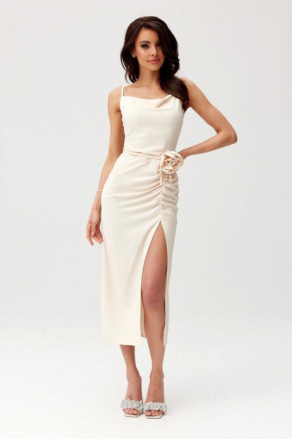 Sleeveless midi cocktail dress in light cream with scoop neckline and ruched waist rose detail