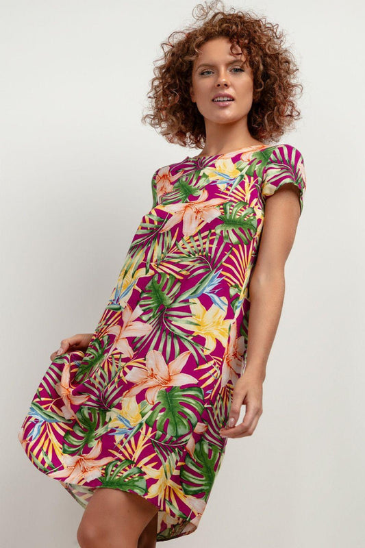Printed daydress with tropical leaf pattern, short sleeves, round neckline, above-knee length
