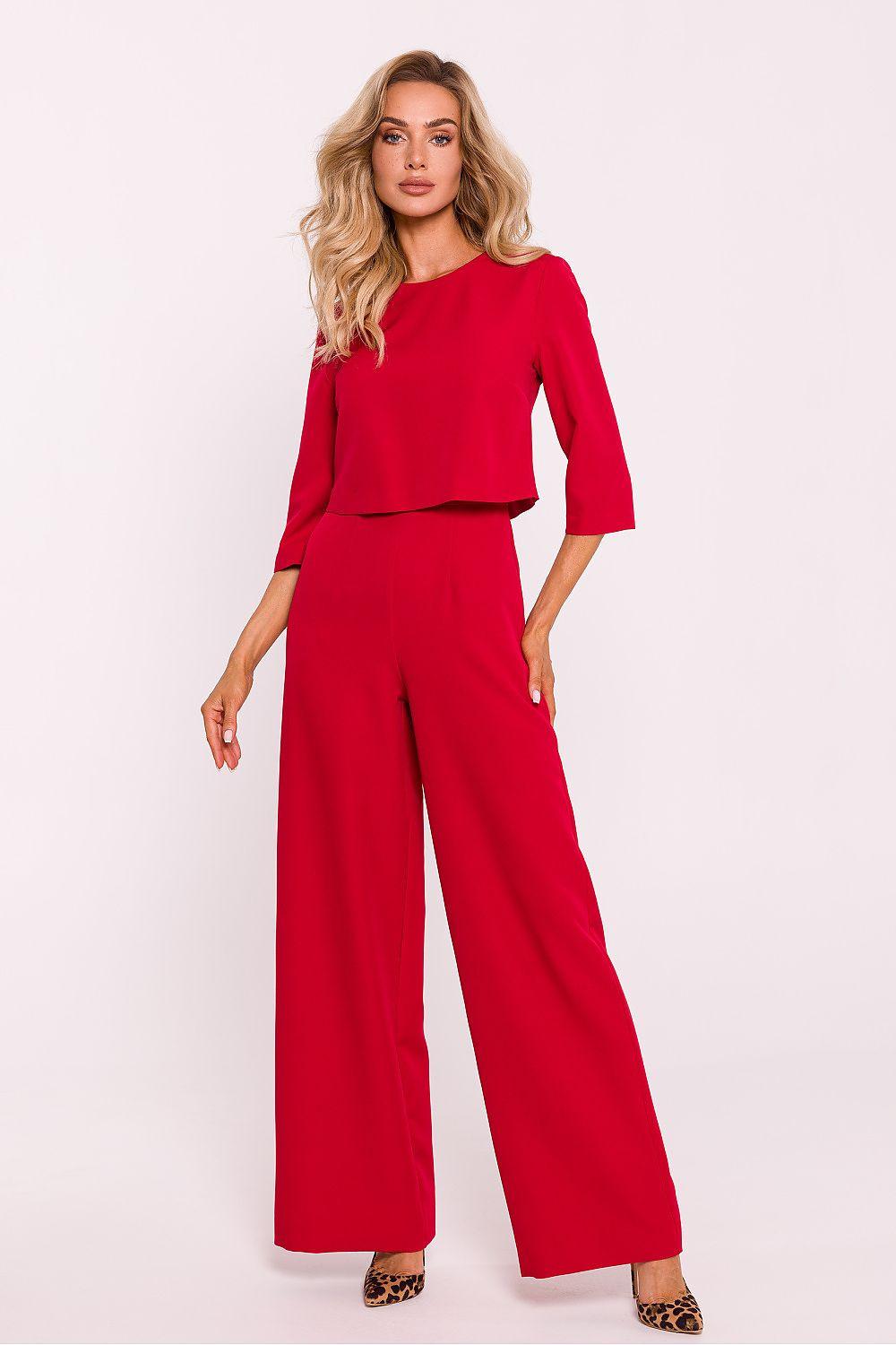 Red two-piece pantsuit with cropped blouse and wide-leg pants, 3/4 sleeves
