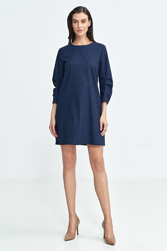 Navy blue daydress, round neck and 3/4 sleeves, straight mini length