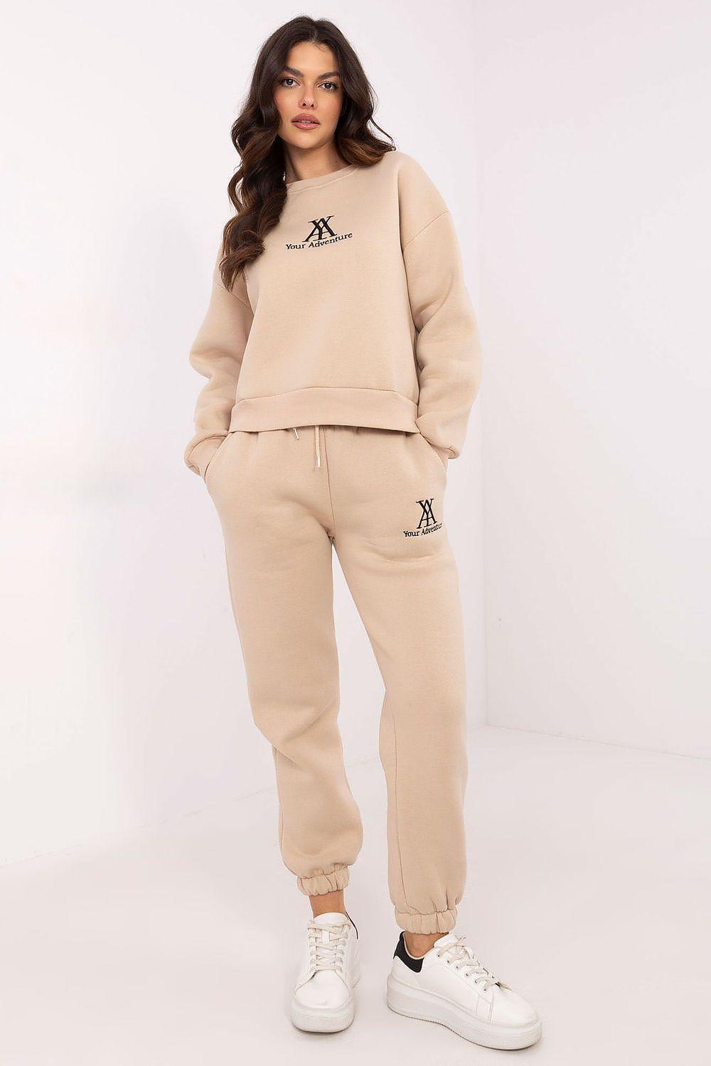 Beige sweatshirt and jogger set with logo print, long sleeves and cuffed pants