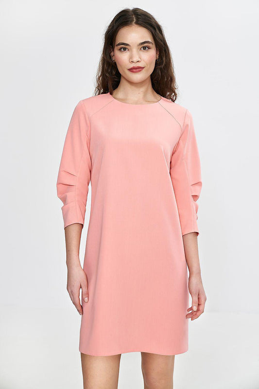 Pink shift day dress with crew neck and 3/4 sleeves