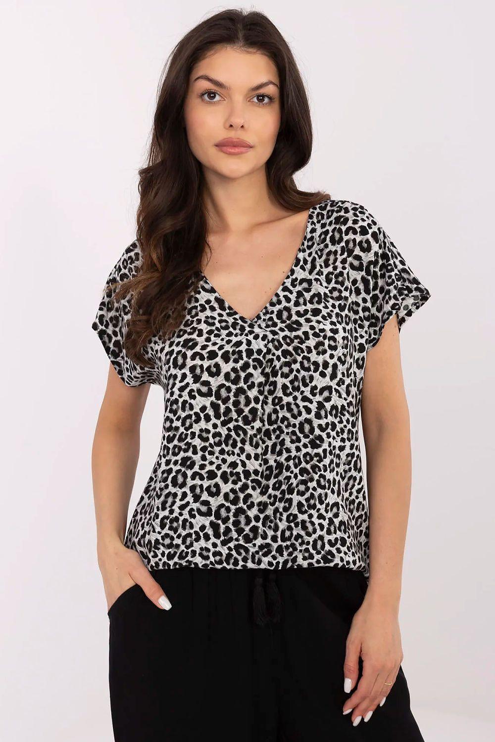 Leopard print viscose blouse with short sleeves and V-neck, black and white