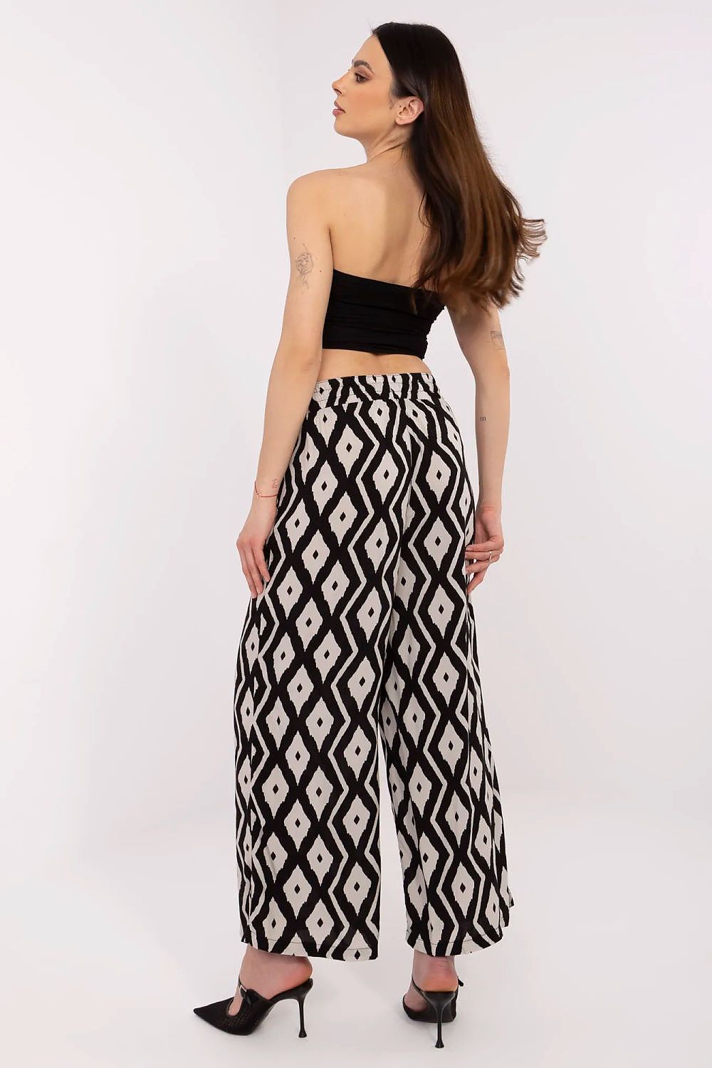  Women trousers model 212664 Sublevel 
