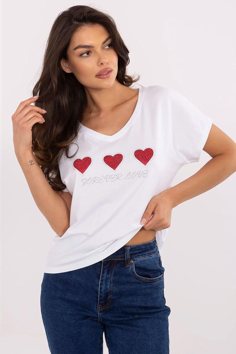 White V-neck T-shirt with red heart rhinestone appliques and short sleeves.