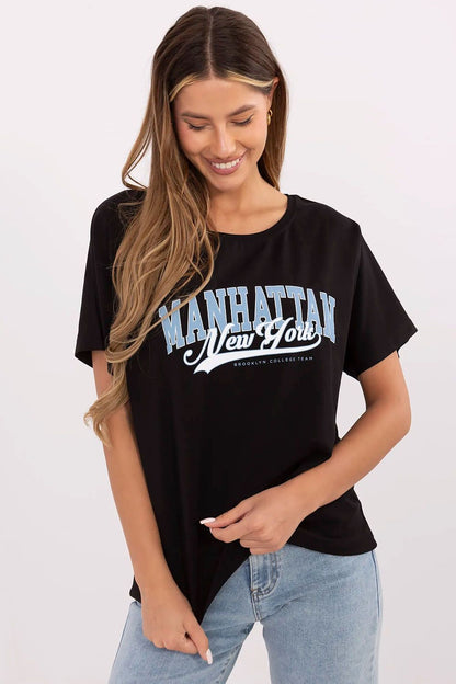 Black short-sleeve T-shirt with Manhattan New York logo front, crew neck