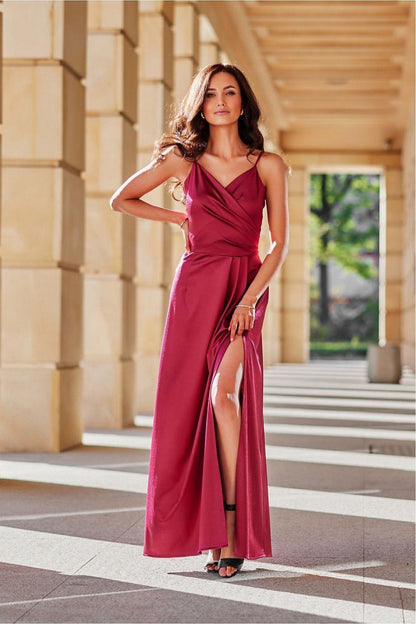 Burgundy long dress with V-neck spaghetti straps, fitted bodice and side slit