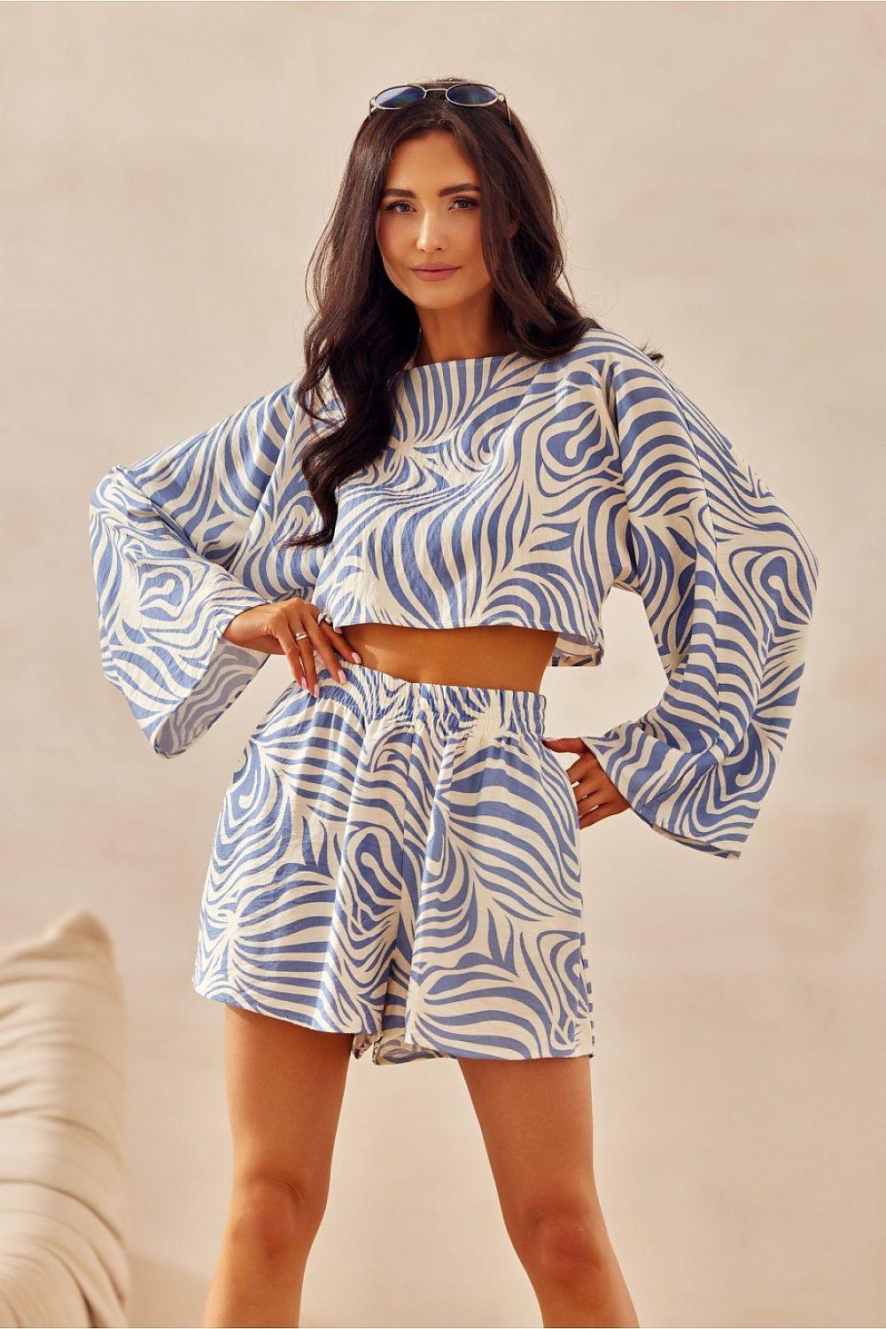 Roco Fashion Bianca blouse with blue-and-white abstract print, long flared sleeves