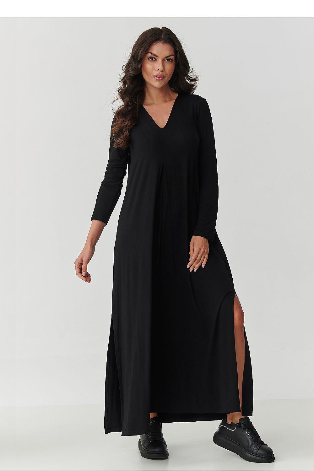 Black Makadamia daydress with V-neck, long sleeves and side slit