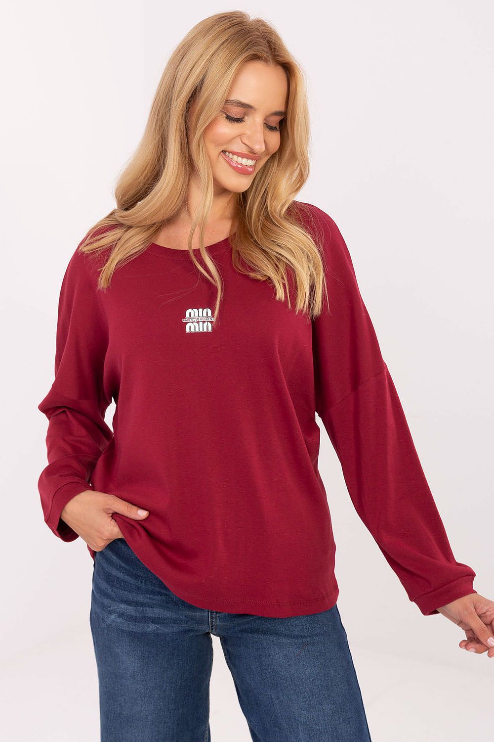 Red cotton blouse with long sleeves and crew neck, pullover style